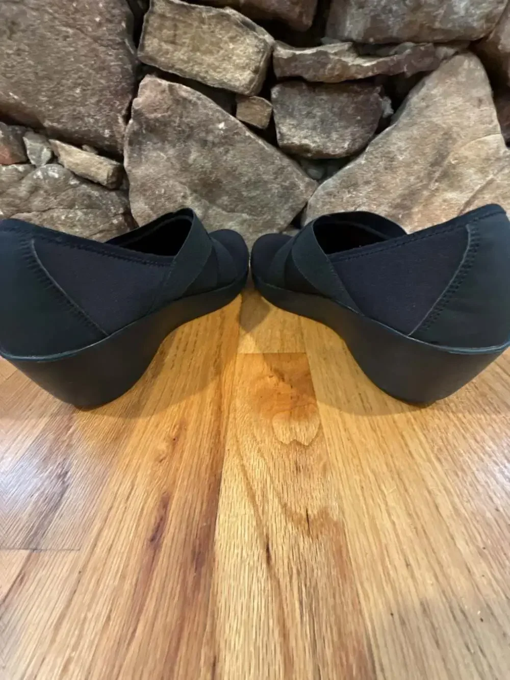 CROCS pre owned